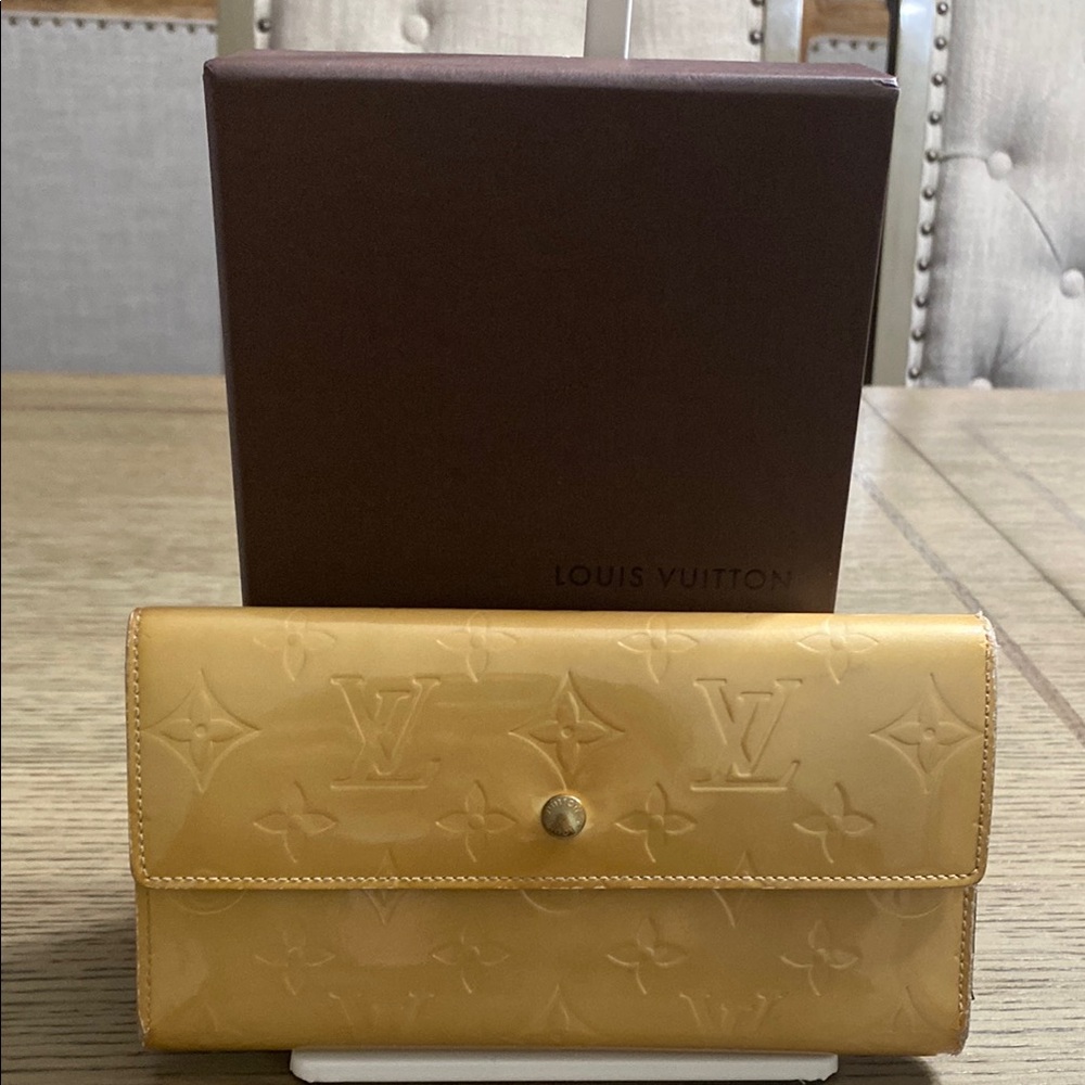 Louis Vuitton Beige Women's Wallet